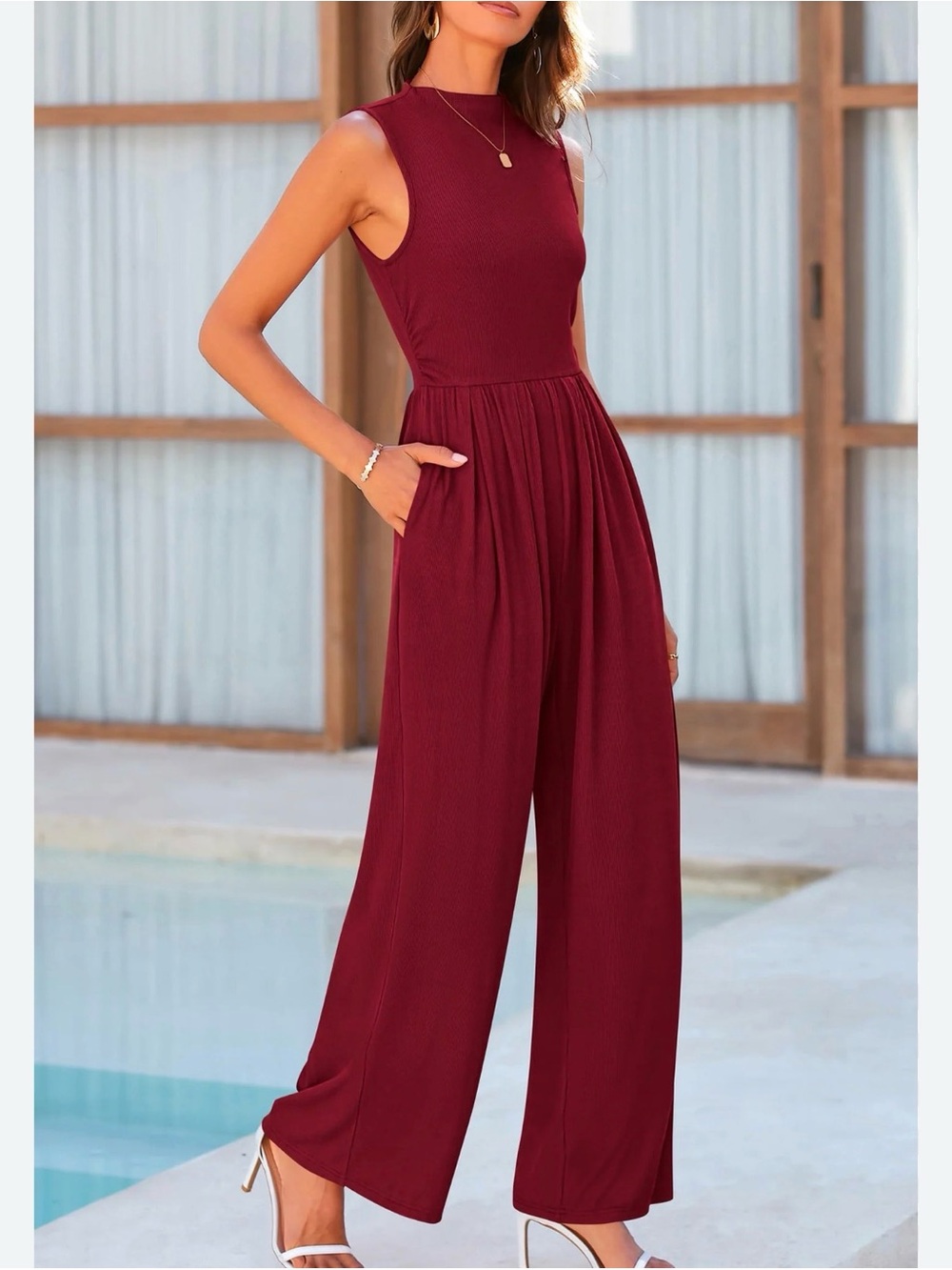 Women’s sz L stretch wine red Mock Neck Sleeveless Wide Leg pockets
Jumpsuit